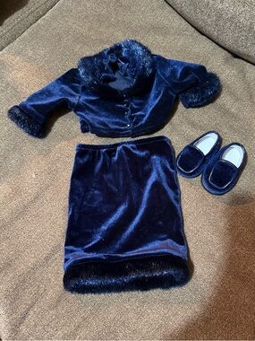 Pleasant Company AGD Navy Blue Fur Trimmed skirt, sweater, and matching shoes